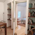 別荘 Elegant Traditional Steps From The Lake, With Garden And Panoramic Terrace